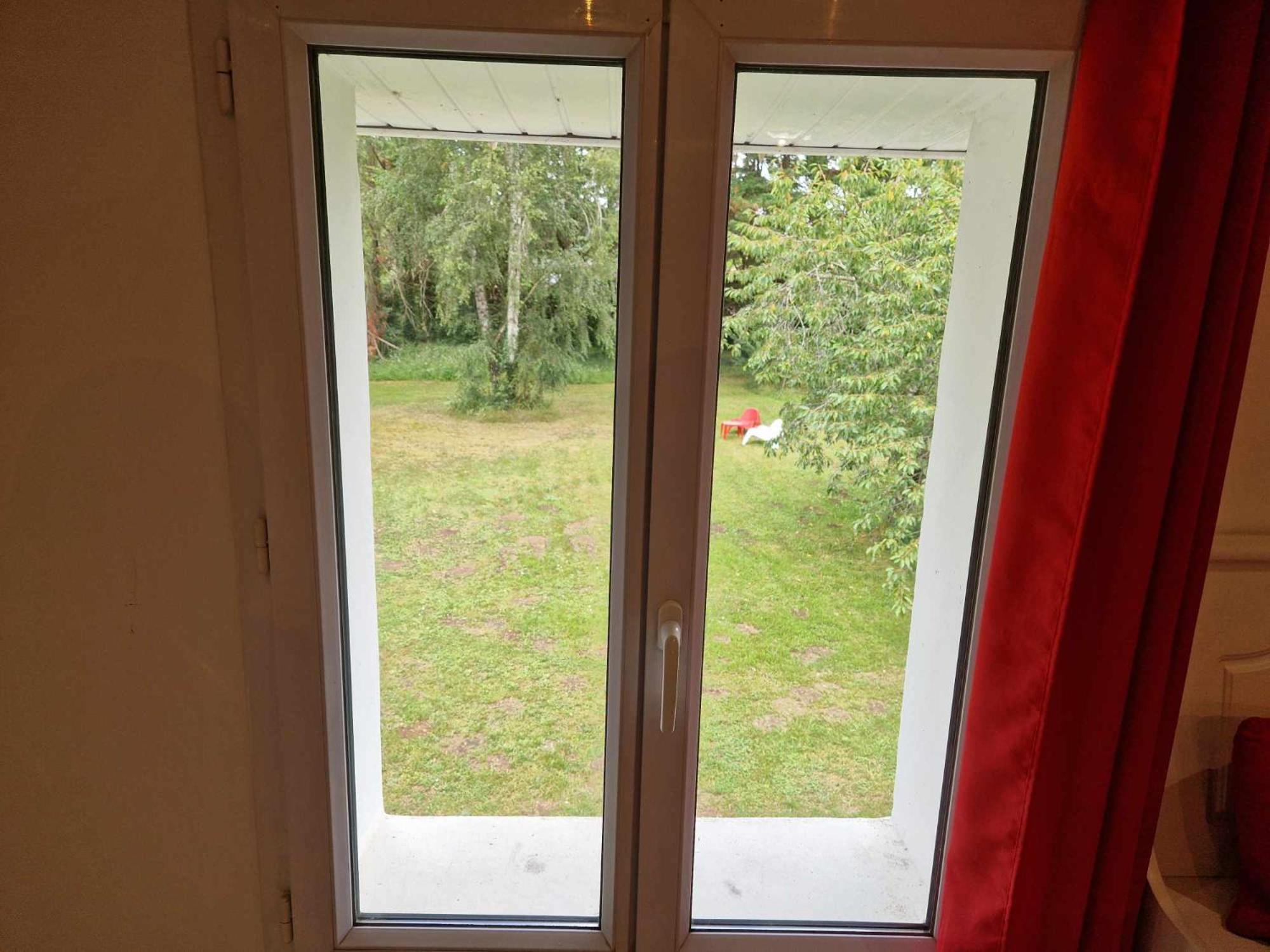 11 - Tres Joli 2 Pieces Tout Equipe Pour 1 A 5 Personnes, Vue Sur Parc Arbore, Parking Privatif Gratuit, Grand Fourgon Possible, Tout Le Linge De Maison Est Fourni Razac-sur-lʼIsle 外观 照片